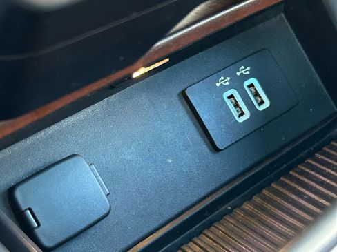 Used 2016 Ford F150 Limited w/ Trailer Tow Package image 29