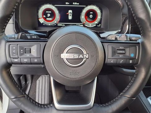 Certified 2024 Nissan Pathfinder Platinum image 11