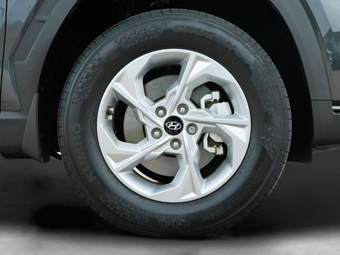 Certified 2024 Hyundai Tucson SE AWD/4WD image 9