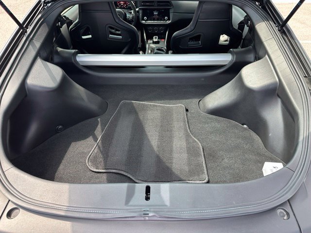 Used 2025 Nissan Z NISMO RWD image 9