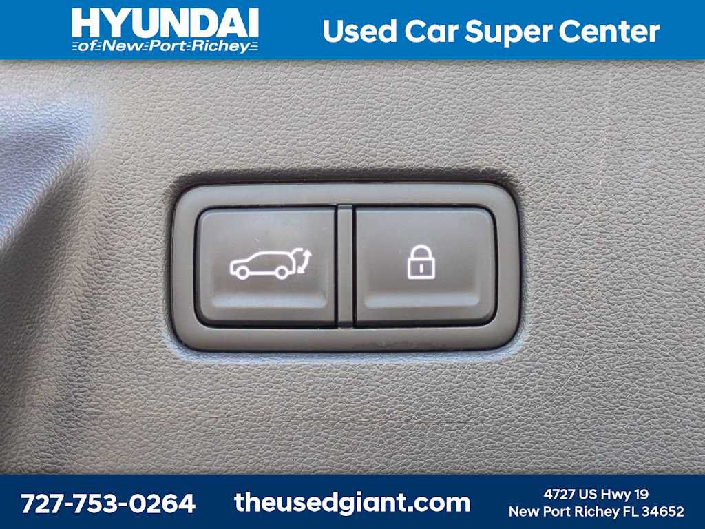 Used 2025 Hyundai Santa Fe XRT AWD/4WD image 13