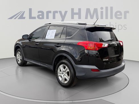 Used 2014 Toyota RAV4 LE AWD/4WD image 3
