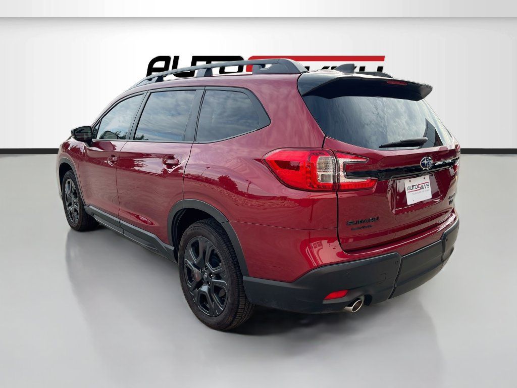Used 2025 Subaru Ascent Bronze Edition AWD/4WD image 5