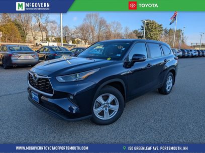 Used 2024 Toyota Highlander LE