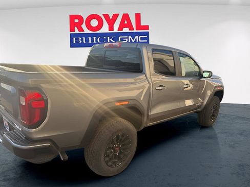 New 2026 GMC Canyon Elevation w/ Convenience Package image 6