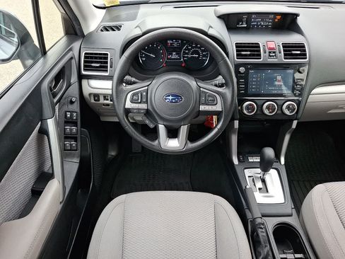 Used 2018 Subaru Forester 2.5i Premium AWD/4WD image 12