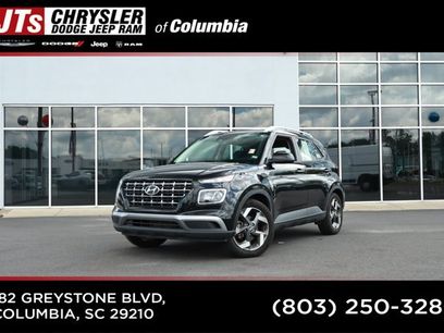 Used 2024 Hyundai Venue SEL