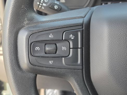 Used 2025 Chevrolet Silverado 1500 Custom Trail Boss AWD/4WD image 15