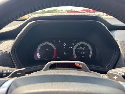 Used 2025 Toyota Grand Highlander AWD image 15