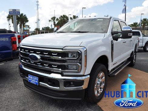 New 2026 Ford F250 Lariat AWD/4WD image 1