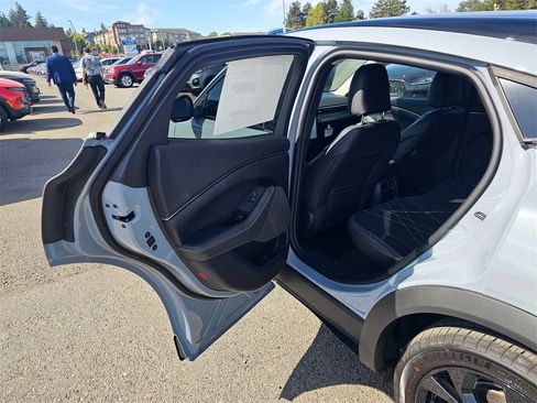 New 2024 Ford Mustang Mach-E Select w/ Comfort Package Lite image 15