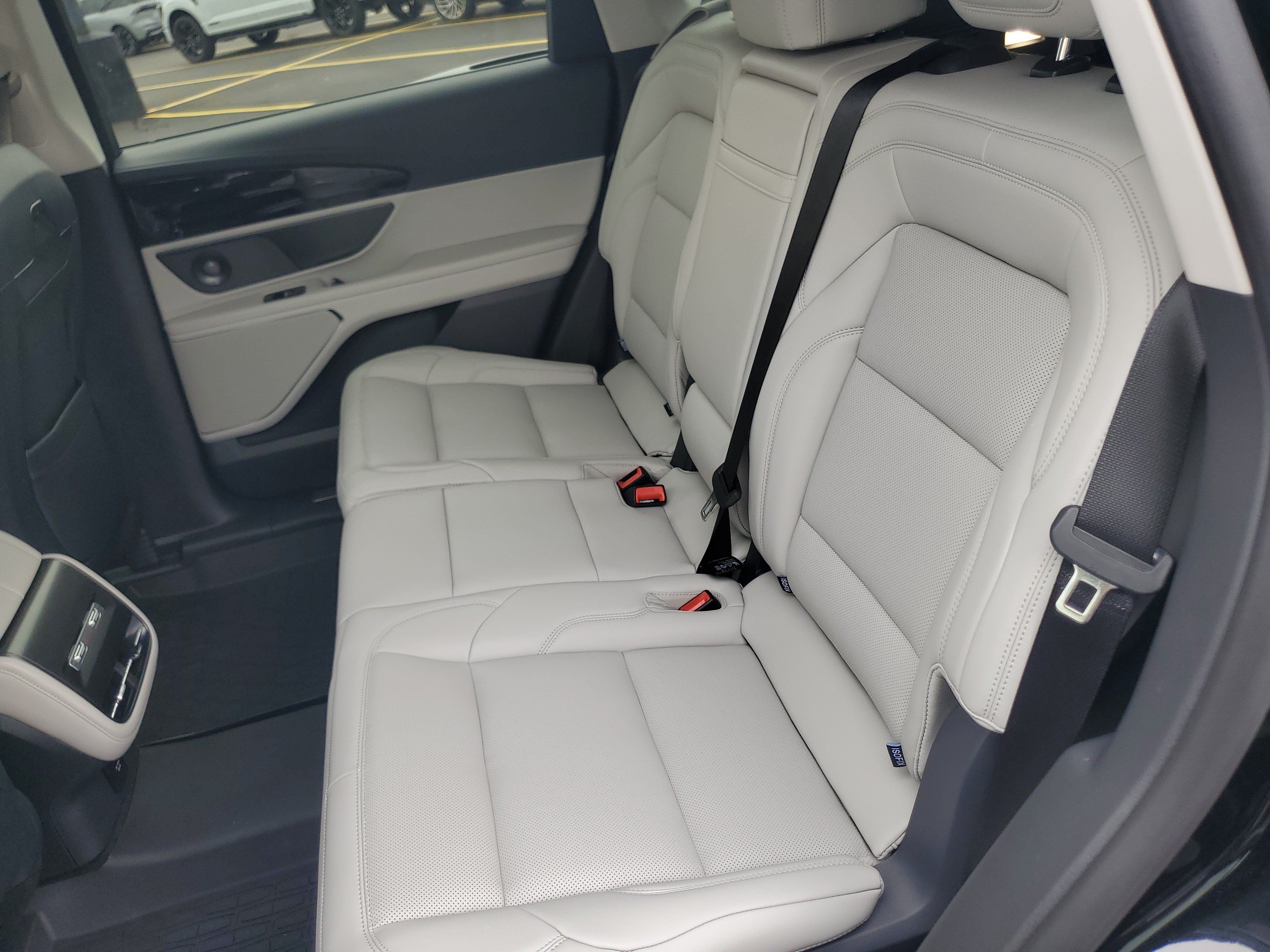 New 2026 Lincoln Nautilus Premier w/ Equipment Group 102A AWD/4WD image 32