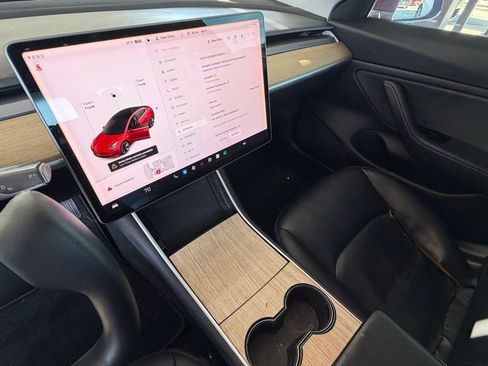 Used 2019 Tesla Model 3 Performance image 18