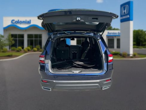 Used 2025 Honda Pilot Sport image 34