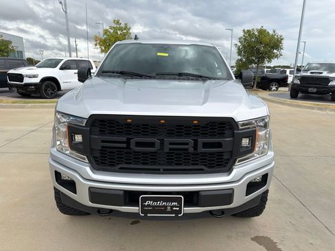 Used 2019 Ford F150 XLT w/ Equipment Group 302A Luxury AWD/4WD image 8