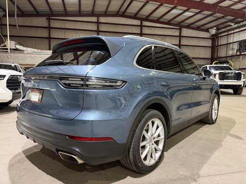 Used 2019 Porsche Cayenne AWD/4WD image 5