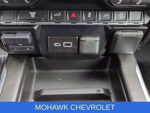 Used 2022 Chevrolet Silverado 2500 LT w/ Convenience Package image 33