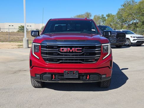 Used 2024 GMC Sierra 1500 AT4 w/ Technology Package image 8
