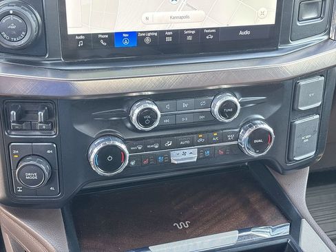 Used 2024 Ford F250 King Ranch w/ Chrome Package AWD/4WD image 17