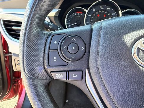 Used 2015 Toyota Corolla LE image 25