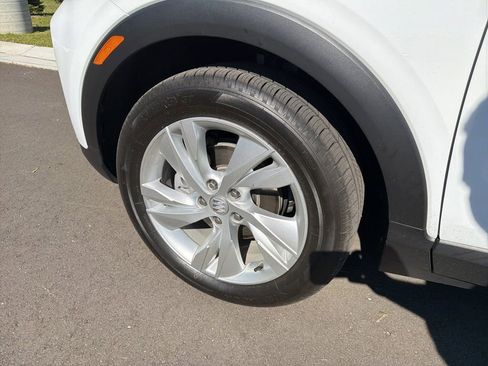 Used 2025 Buick Encore GX Preferred FWD image 9