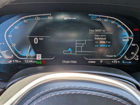 Used 2023 BMW X5 xDrive45e w/ M Sport Package image 11