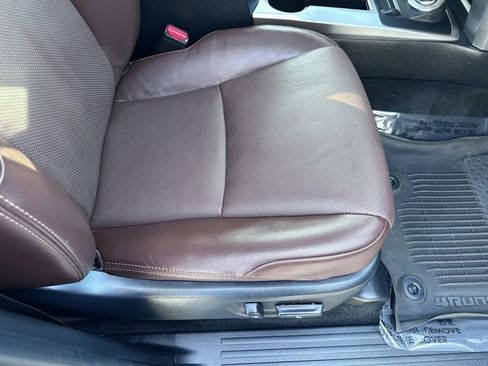 Used 2023 Toyota 4Runner Limited image 14