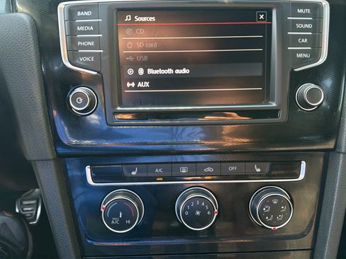 Used 2017 Volkswagen GTI S FWD image 18