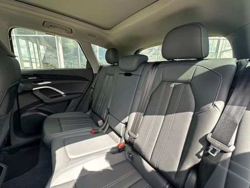New 2025 Audi Q5 Premium Plus AWD/4WD image 24