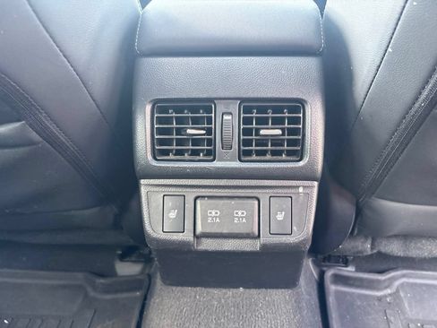 Used 2019 Subaru Outback 2.5i Limited AWD/4WD image 36