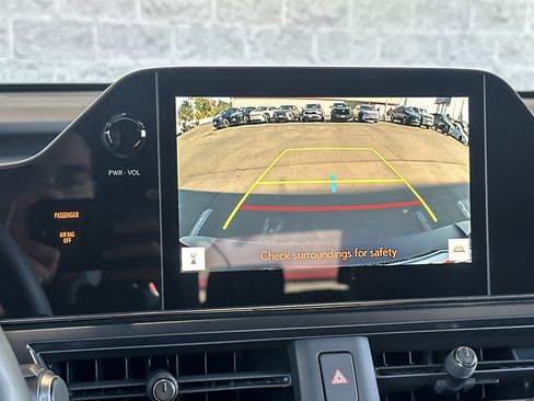 Used 2026 Lexus UX 300h AWD w/ Cold Area Package image 18