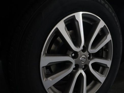 Used 2015 Nissan Pathfinder SV w/ Trailer Tow Package image 29