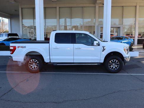 Used 2021 Ford F150 Lariat w/ Equipment Group 501A Mid image 10
