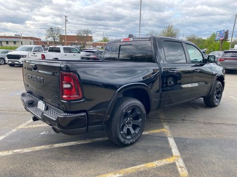 Used 2026 RAM 1500 Big Horn AWD/4WD image 5