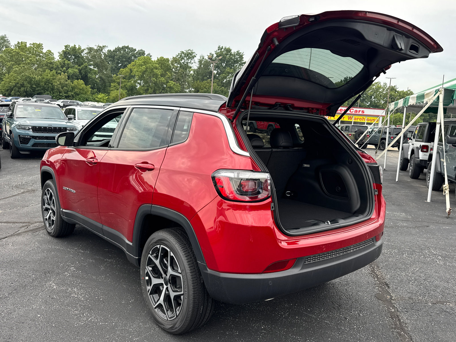 New 2026 Jeep Compass Limited w/ Sun, Sound & Navigation Group AWD/4WD image 18