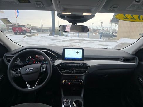 Used 2022 Ford Escape SE image 13