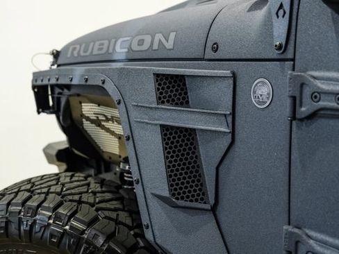 Used 2024 Jeep Wrangler Unlimited Rubicon w/ Technology Group AWD/4WD image 27