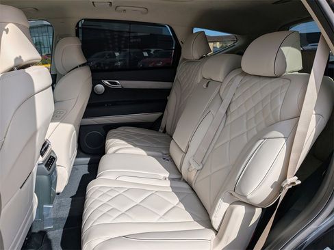 New 2026 Genesis GV80 3.5T Prestige image 15