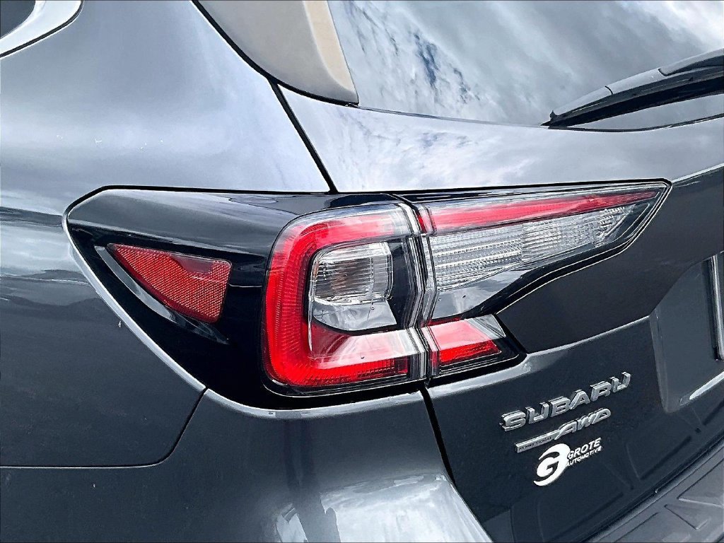 Used 2021 Subaru Outback Limited w/ Popular Package #2 AWD/4WD image 28