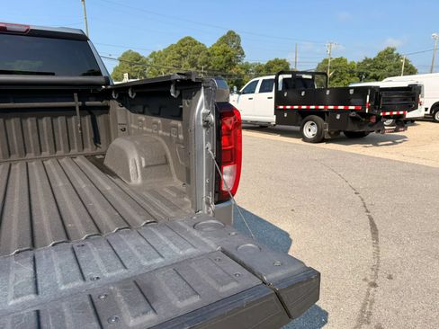 Used 2021 GMC Sierra 1500 Elevation w/ X31 Off-Road Package AWD/4WD image 14
