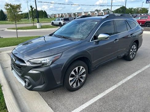 Used 2023 Subaru Outback Touring XT AWD/4WD image 2