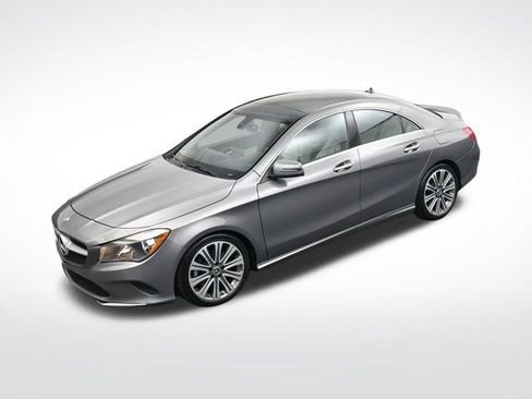 Used 2018 Mercedes-Benz CLA 250 image 30