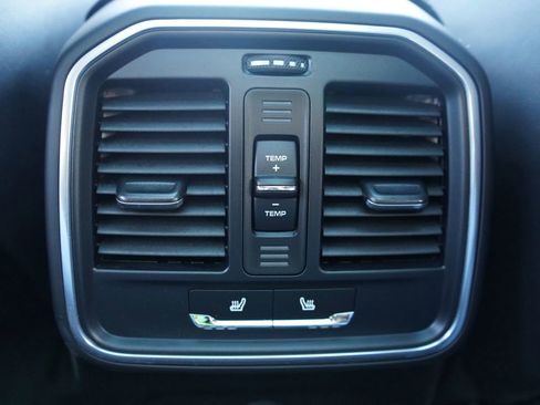 Used 2018 Porsche Macan S AWD/4WD image 19