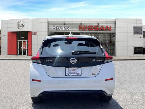 Used 2022 Nissan Leaf SL Plus image 6