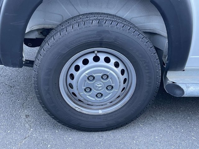 Used 2025 RAM ProMaster 2500 w/ U-Haul Equipment Group FWD image 9