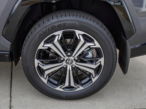 Certified 2025 Toyota RAV4 XSE image 13