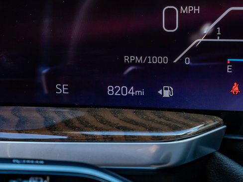 Used 2025 Cadillac Escalade Sport Platinum AWD/4WD image 21