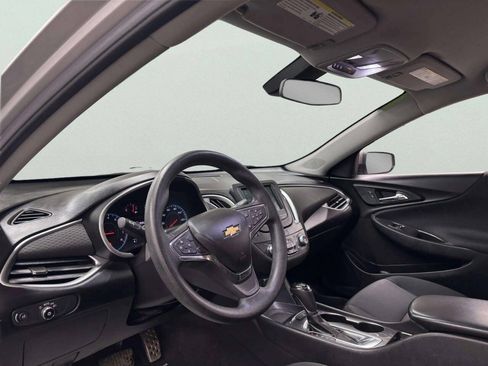 Used 2017 Chevrolet Malibu LS FWD image 11