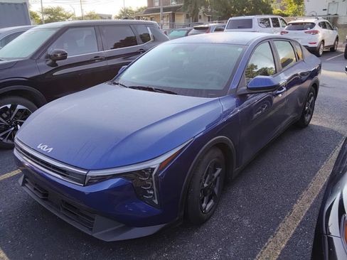 Used 2025 Kia K4 FWD image 12