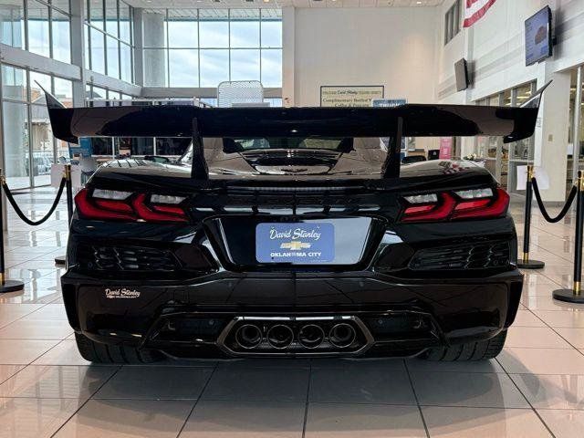 New 2026 Chevrolet Corvette ZR1 w/ ZR1 Carbon Fiber Aero Package RWD image 9